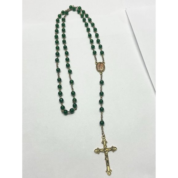 Vintage green glass gold rosary necklace - Picture 2 of 4